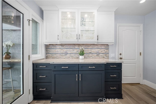 Image 26 of 72 For 1713 Electric Avenue