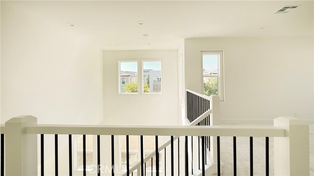 101 Bear Leaf, Lake Forest CA: https://media.crmls.org/medias/c4916fd2-c513-4644-9d9f-b834aac2ef4c.jpg