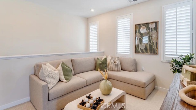 Detail Gallery Image 7 of 23 For 2563 E Hyde Paseo, Ontario,  CA 91762 - 3 Beds | 2/1 Baths
