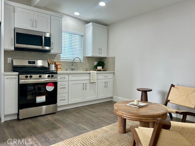 Detail Gallery Image 3 of 12 For 1913 Nipomo Ave #1/2,  Long Beach,  CA 90815 - 1 Beds | 1 Baths