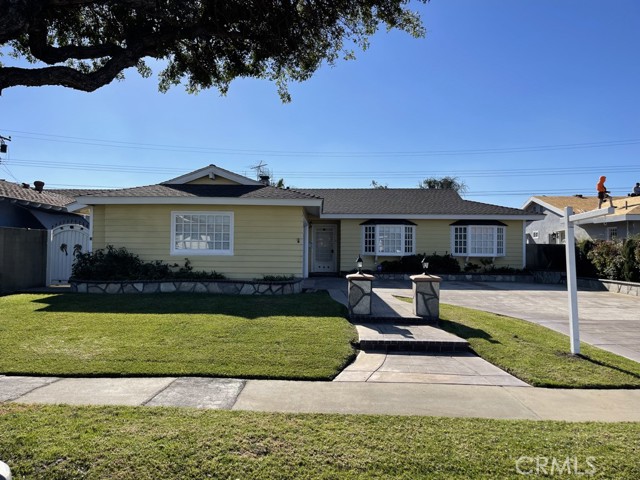 6112 Kimberly Dr, Huntington Beach, CA 92647