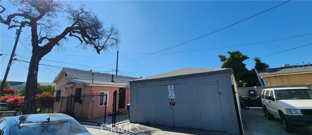 4600 S Central Avenue, Los Angeles, California 90011, ,Commercial Sale,For Sale,4600 S Central Avenue,CRDW23156266