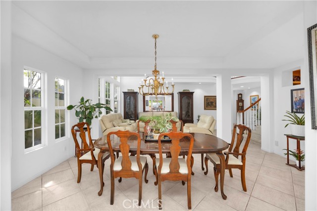 9112 Playa Drive, Huntington Beach CA: https://media.crmls.org/medias/c4944720-ba6f-4e4d-a315-92cab361d60b.jpg