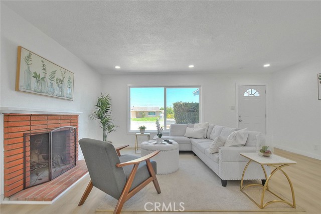 Detail Gallery Image 6 of 54 For 9398 Exeter Ave, Montclair,  CA 91763 - 3 Beds | 2 Baths