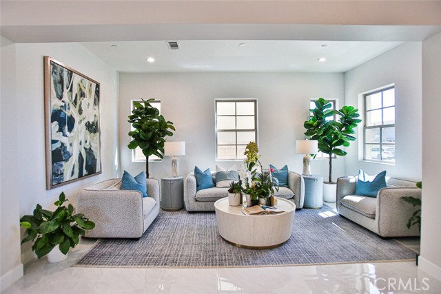 Detail Gallery Image 4 of 63 For 17413 Siena, Fountain Valley,  CA 92708 - 4 Beds | 4 Baths