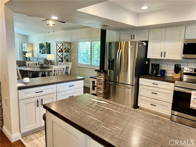 Detail Gallery Image 16 of 69 For 28870 Broken Arrow Cir, Menifee,  CA 92584 - 3 Beds | 2/1 Baths