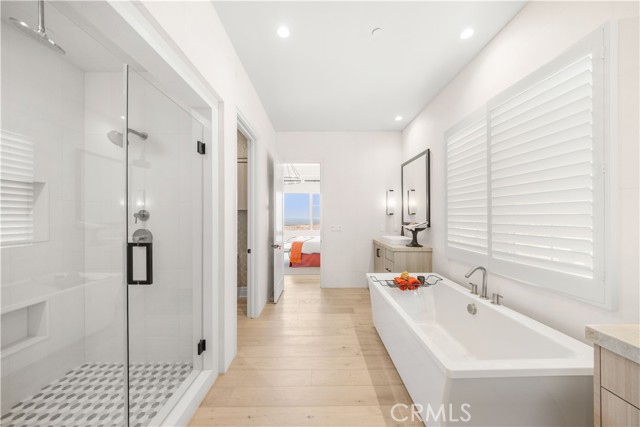 137 Prestigo, Irvine CA: https://media.crmls.org/medias/c4967804-19a5-4371-af5f-edb893cb0a49.jpg