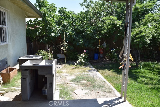 6718 Del Rosa Avenue, San Bernardino CA: https://media.crmls.org/medias/c4972992-994b-445e-bfc9-8de73b8de939.jpg