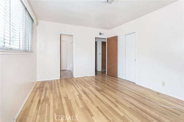 10436 Columbus Avenue photo 28