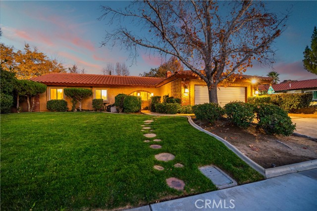 Detail Gallery Image 6 of 57 For 43034 Cherbourg, Lancaster,  CA 93536 - 3 Beds | 2 Baths