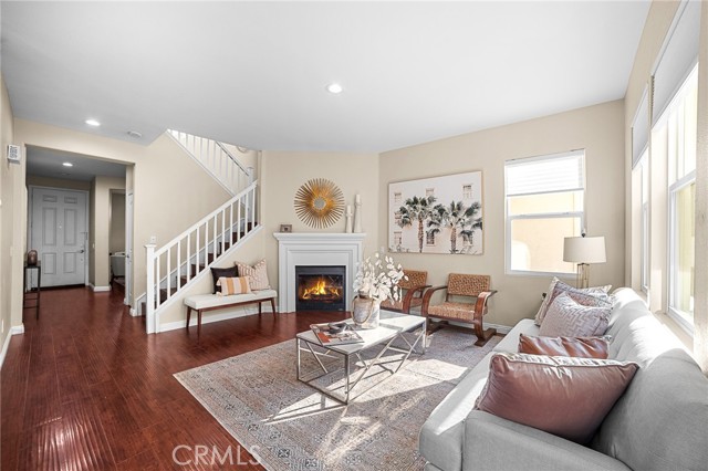 Detail Gallery Image 5 of 52 For 14578 Manchester Ave, Chino,  CA 91710 - 4 Beds | 2/1 Baths