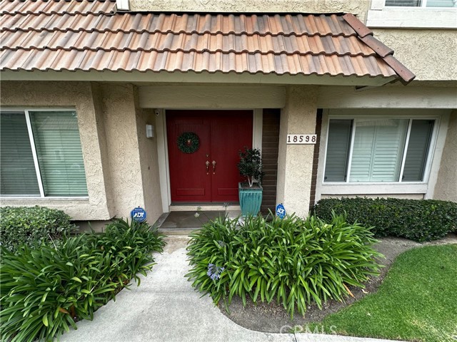 Detail Gallery Image 28 of 45 For 18598 Creek Ln, Huntington Beach,  CA 92648 - 3 Beds | 2/1 Baths