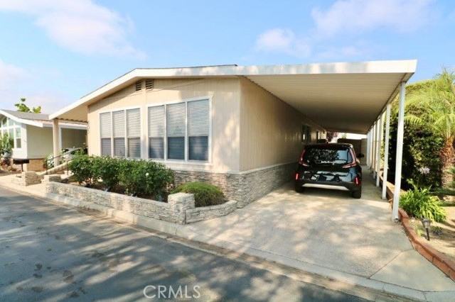 635 Shadow Lake Avenue, Brea CA: https://media.crmls.org/medias/c498bb78-f40f-41a8-960c-8f2ece2676c5.jpg