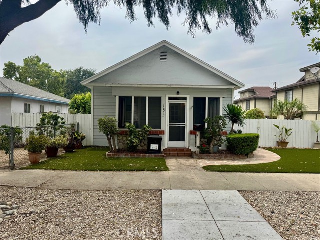 155 S Pennsylvania Avenue, Glendora CA: https://media.crmls.org/medias/c498c41e-e2e5-491a-9355-987c3153a75e.jpg