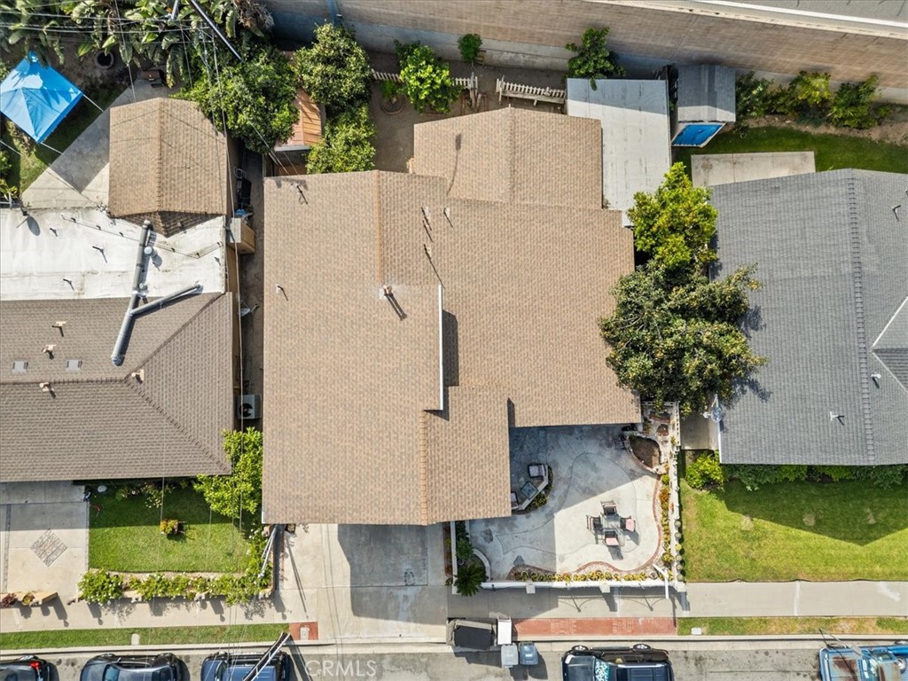 https://media.crmls.org/medias/c499573c-a1b6-47f5-9050-02058f61a14c.jpg?preset=X-Large