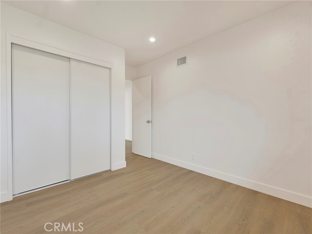 Detail Gallery Image 13 of 34 For 22222 Vanowen, Woodland Hills,  CA 91303 - 5 Beds | 2 Baths