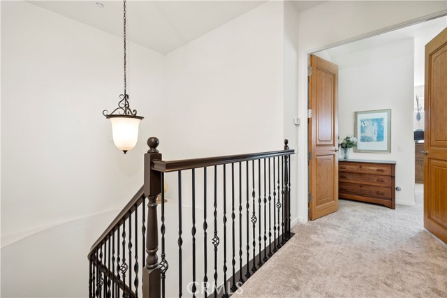 556 Via Pueblo, Riverside CA: https://media.crmls.org/medias/c499938c-f659-4195-96b9-e99fd7498f1f.jpg