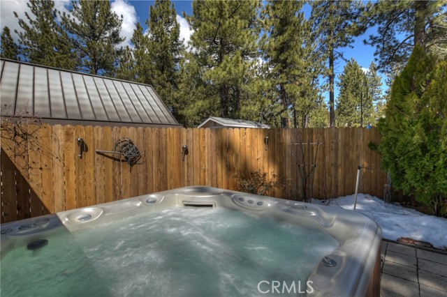 Detail Gallery Image 31 of 56 For 42161 Big Bear Bld, Big Bear Lake,  CA 92315 - 4 Beds | 3 Baths