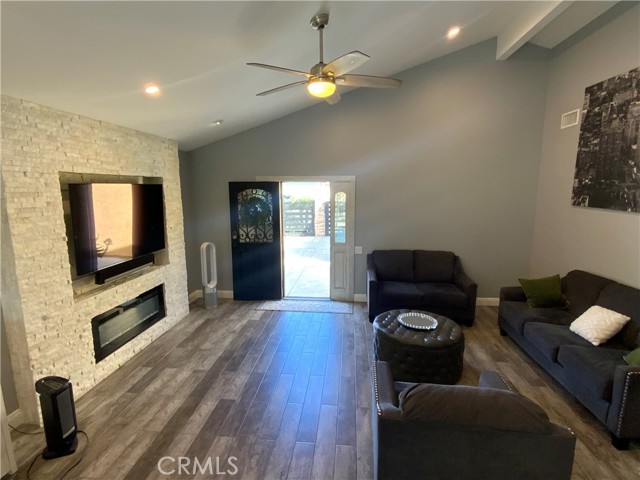 Detail Gallery Image 19 of 24 For 27312 Las Nieves, Mission Viejo,  CA 92691 - 3 Beds | 2 Baths