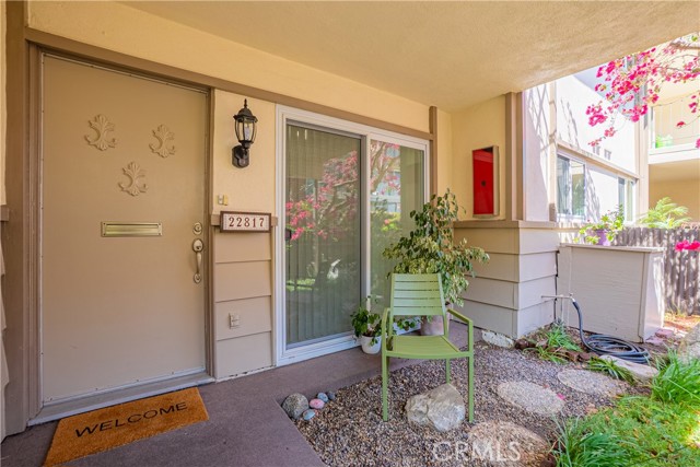 22817 Nadine Circle, Torrance CA: https://media.crmls.org/medias/c49b7131-701c-4bce-83ac-8522ecdc9bf1.jpg