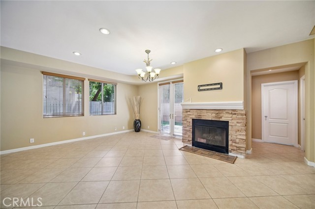 6958 Amigo Avenue, Reseda CA: https://media.crmls.org/medias/c49bdcb8-d4ec-4983-85bd-71f744d9b14b.jpg