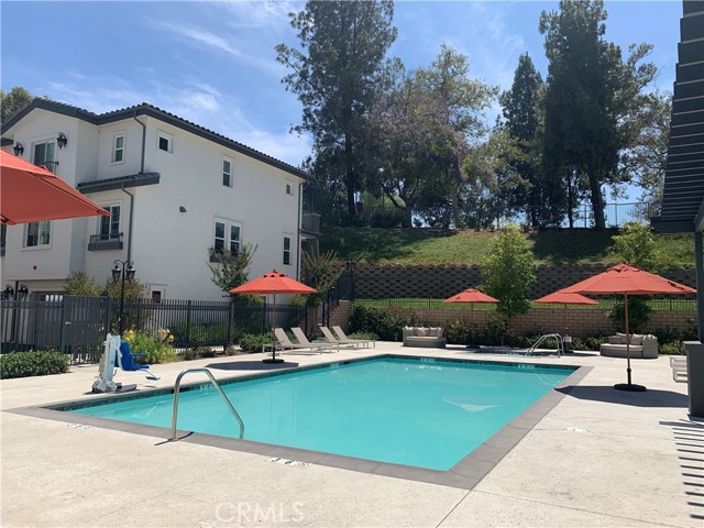 15 Turnberry Lane, Phillips Ranch CA: https://media.crmls.org/medias/c49c5cc6-bd3d-4573-ac6e-9b7bee98883c.jpg