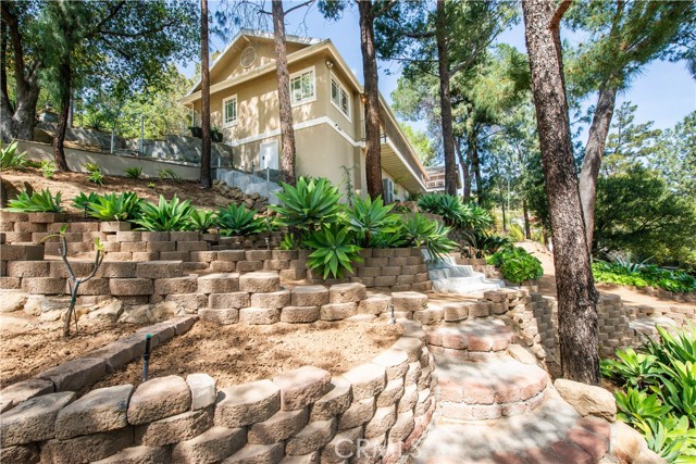 Detail Gallery Image 43 of 54 For 22757 Plummer St, Chatsworth,  CA 91311 - 3 Beds | 3 Baths