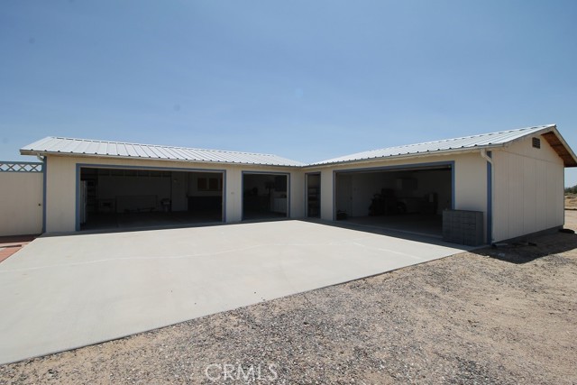 Detail Gallery Image 1 of 1 For 47879 Silver Valley Rd, Newberry Springs,  CA 92365 - 2 Beds | 2 Baths