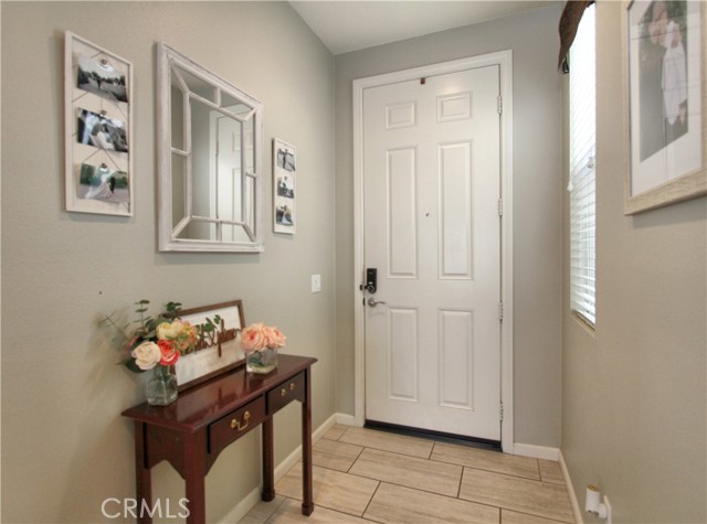 Detail Gallery Image 3 of 24 For 33850 Cansler Way, Yucaipa,  CA 92399 - 3 Beds | 2/1 Baths