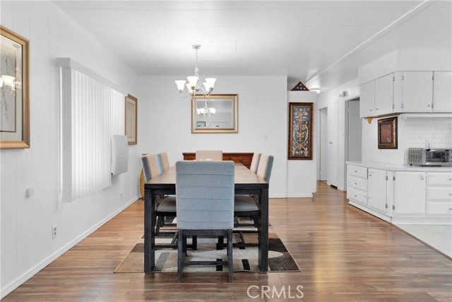 Detail Gallery Image 8 of 33 For 13393 Mariposa Rd #255,  Victorville,  CA 92395 - 2 Beds | 2 Baths