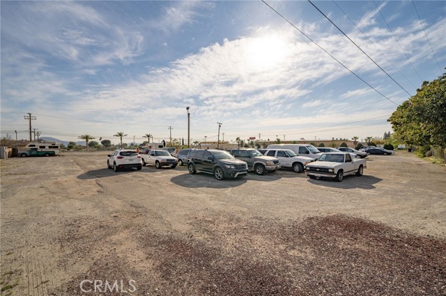 Detail Gallery Image 10 of 26 For 16436 Foothill Bld, Fontana,  CA 92335 - – Beds | – Baths