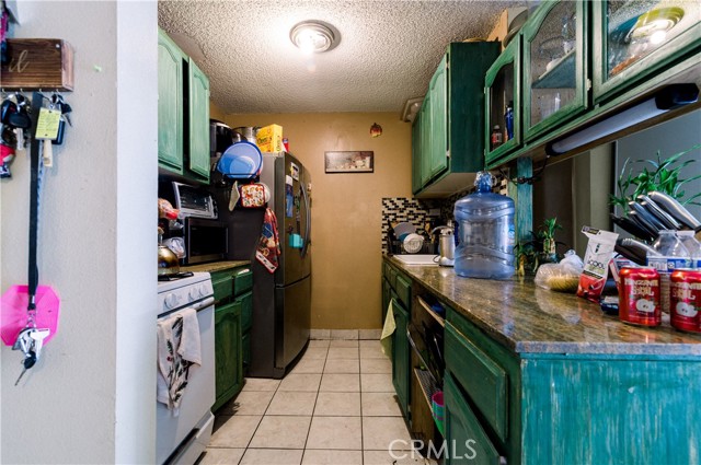 Detail Gallery Image 5 of 20 For 18620 Hatteras St #274,  Tarzana,  CA 91356 - 2 Beds | 2 Baths