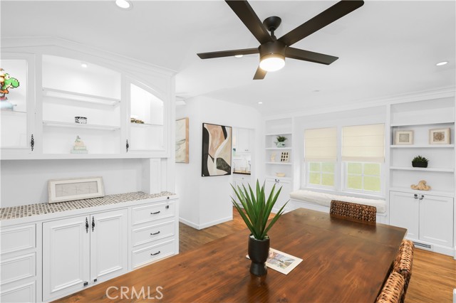 1029 Glenneyre Street, Laguna Beach CA: https://media.crmls.org/medias/c49f85e6-3e95-4a91-b8c8-460cc24e3140.jpg