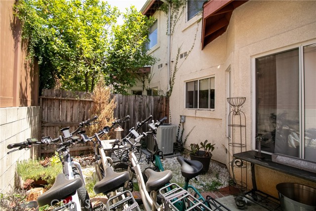 Image 15 of 20 For 13421 Hubbard Street 119
