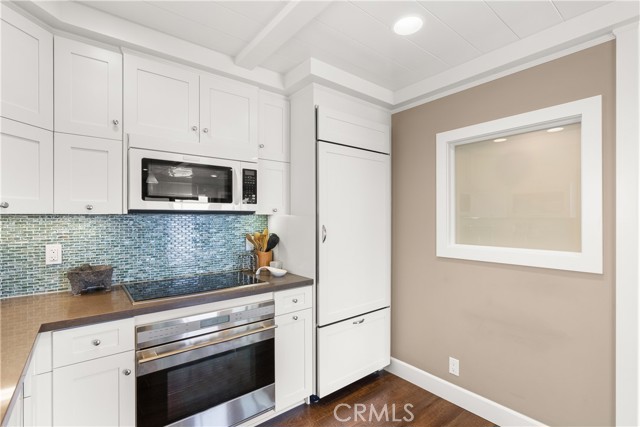 711 Pacific Coast, Huntington Beach CA: https://media.crmls.org/medias/c4a05fc2-47d4-4af5-baf2-90ff97df68c2.jpg