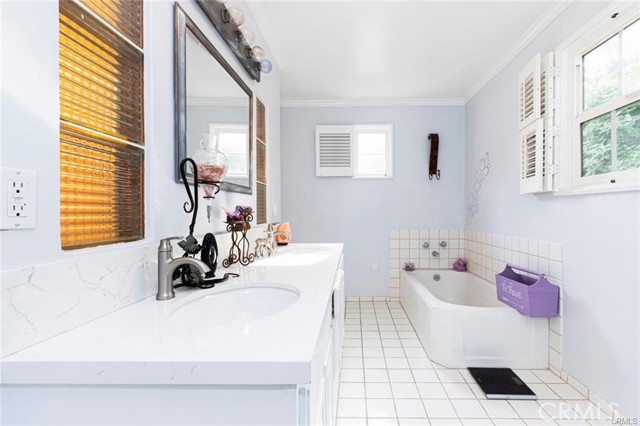 Detail Gallery Image 32 of 44 For 2313 Hollister, Glendale,  CA 91206 - 3 Beds | 2 Baths