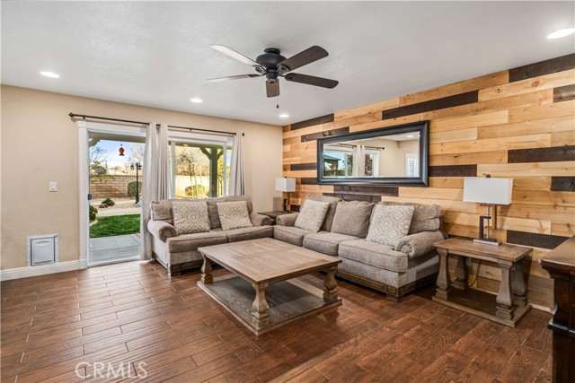 Detail Gallery Image 21 of 50 For 41222 Crispi Ln, Palmdale,  CA 93551 - 5 Beds | 3 Baths