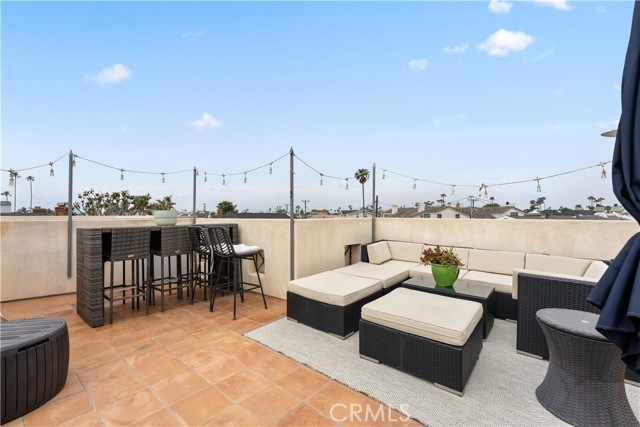 Detail Gallery Image 26 of 28 For 608 Clubhouse Ave, Newport Beach,  CA 92663 - 3 Beds | 2 Baths