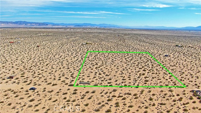 Detail Gallery Image 7 of 9 For 1475 Windsong, Joshua Tree,  CA 92252 - – Beds | – Baths