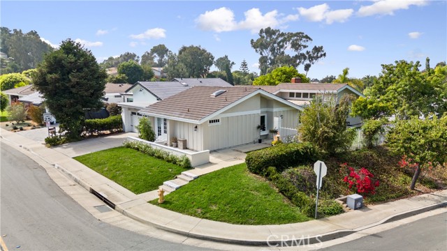 Detail Gallery Image 2 of 28 For 249 Calle Empalme, San Clemente,  CA 92672 - 4 Beds | 2 Baths