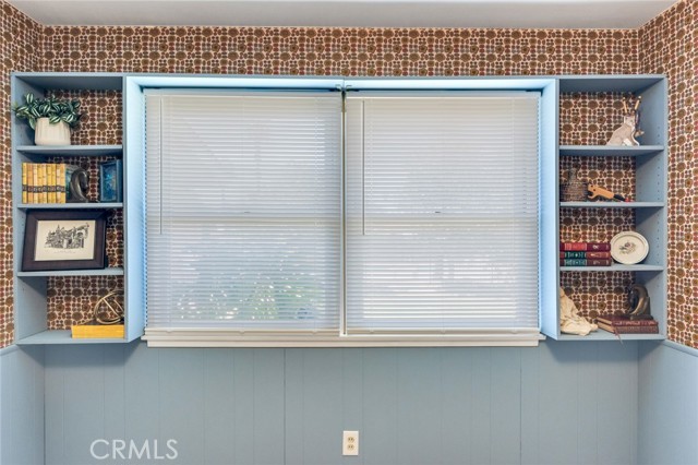 6831 Coronado Way, Riverside CA: https://media.crmls.org/medias/c4a42579-227d-48a2-9a3a-8cb603ade403.jpg