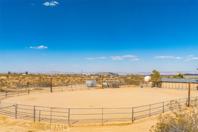 Detail Gallery Image 46 of 74 For 1090 Jemez Trl, Yucca Valley,  CA 92284 - 2 Beds | 2 Baths