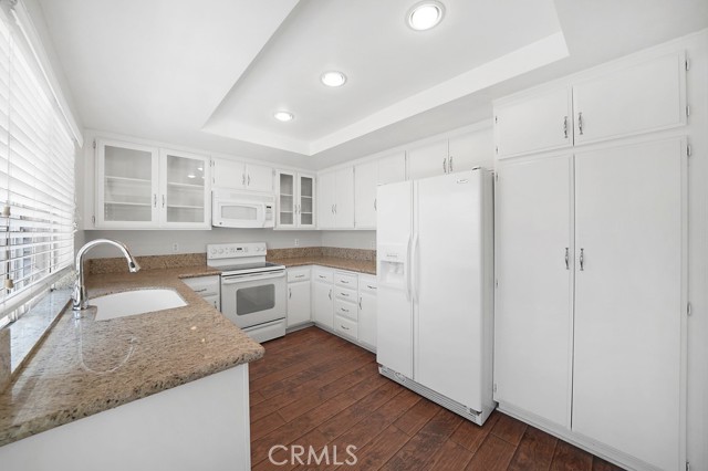 Detail Gallery Image 4 of 26 For 73 Summerstone, Irvine,  CA 92614 - 3 Beds | 2/1 Baths