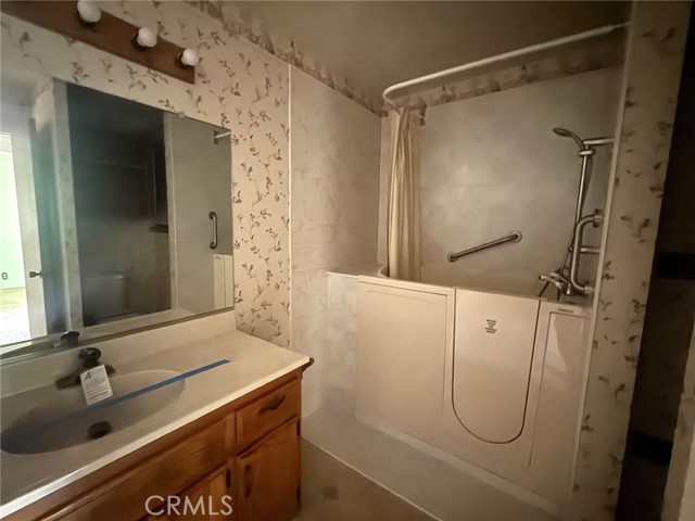 2165 Trenton Court, Merced CA: https://media.crmls.org/medias/c4a5061b-99d3-4e79-bab5-6dc6a96729fd.jpg