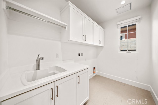 Detail Gallery Image 17 of 75 For 111 Donati, Irvine,  CA 92602 - 4 Beds | 3 Baths