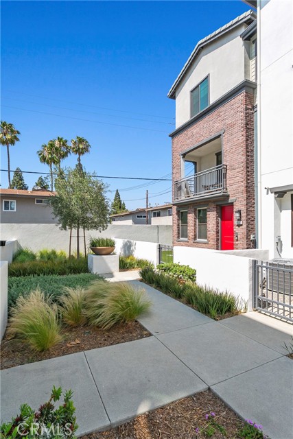 6902 Sagebrush Circle, Buena Park CA: https://media.crmls.org/medias/c4a5d301-7e6d-4e78-8637-2ba27abe528d.jpg