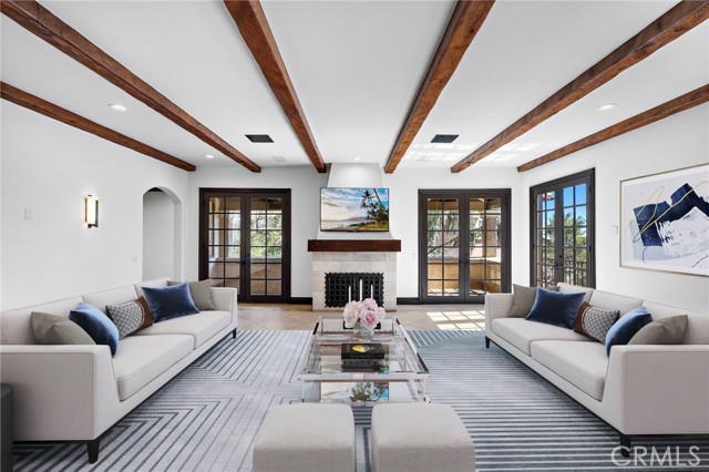 Detail Gallery Image 6 of 70 For 1316 Beverly Grove Pl, Beverly Hills,  CA 90210 - 5 Beds | 6/2 Baths