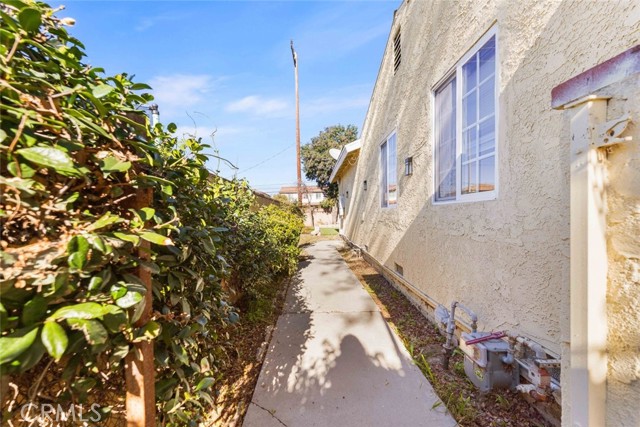 Detail Gallery Image 42 of 52 For 19148 Saticoy St, Reseda,  CA 91335 - 3 Beds | 2 Baths