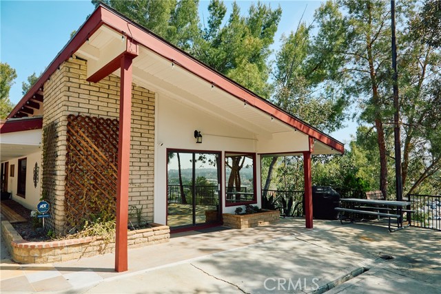 27424 Homyr Place, Canyon Country CA: https://media.crmls.org/medias/c4a8b181-e7c2-4758-80f2-51870394d634.jpg