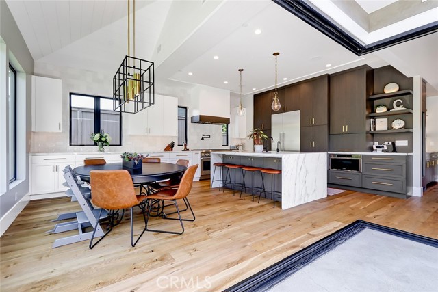 2812 Timothy Avenue, Redondo Beach, California 90278, 5 Bedrooms Bedrooms, ,4 BathroomsBathrooms,Residential,Sold,Timothy,SB23078863